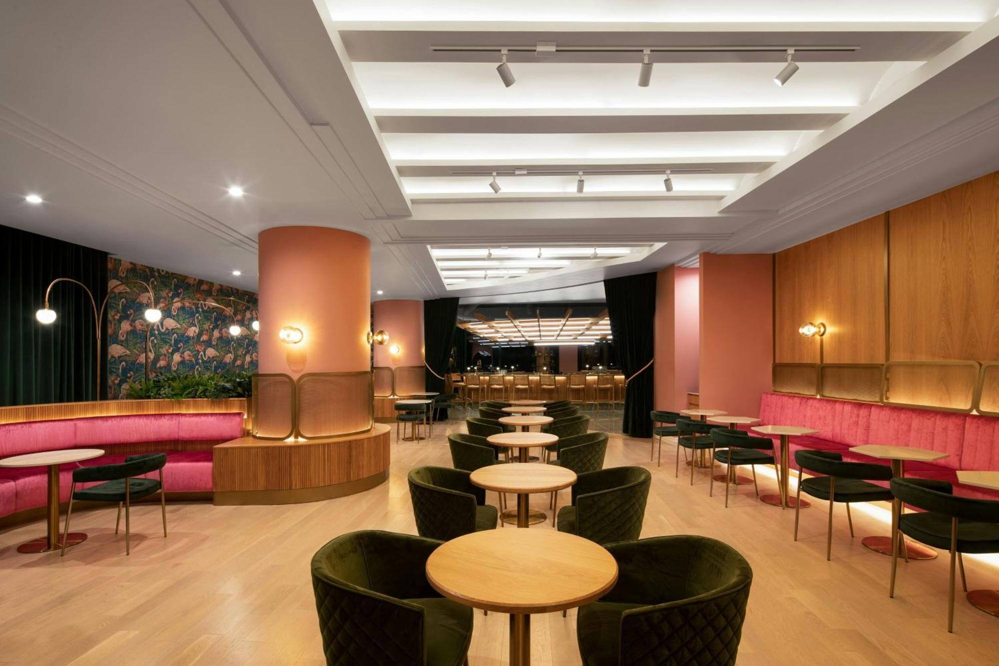 Honeyrose Hotel, Montreal, A Tribute Portfolio Hotel Buitenkant foto The Lounge at London Heathrow Airport
